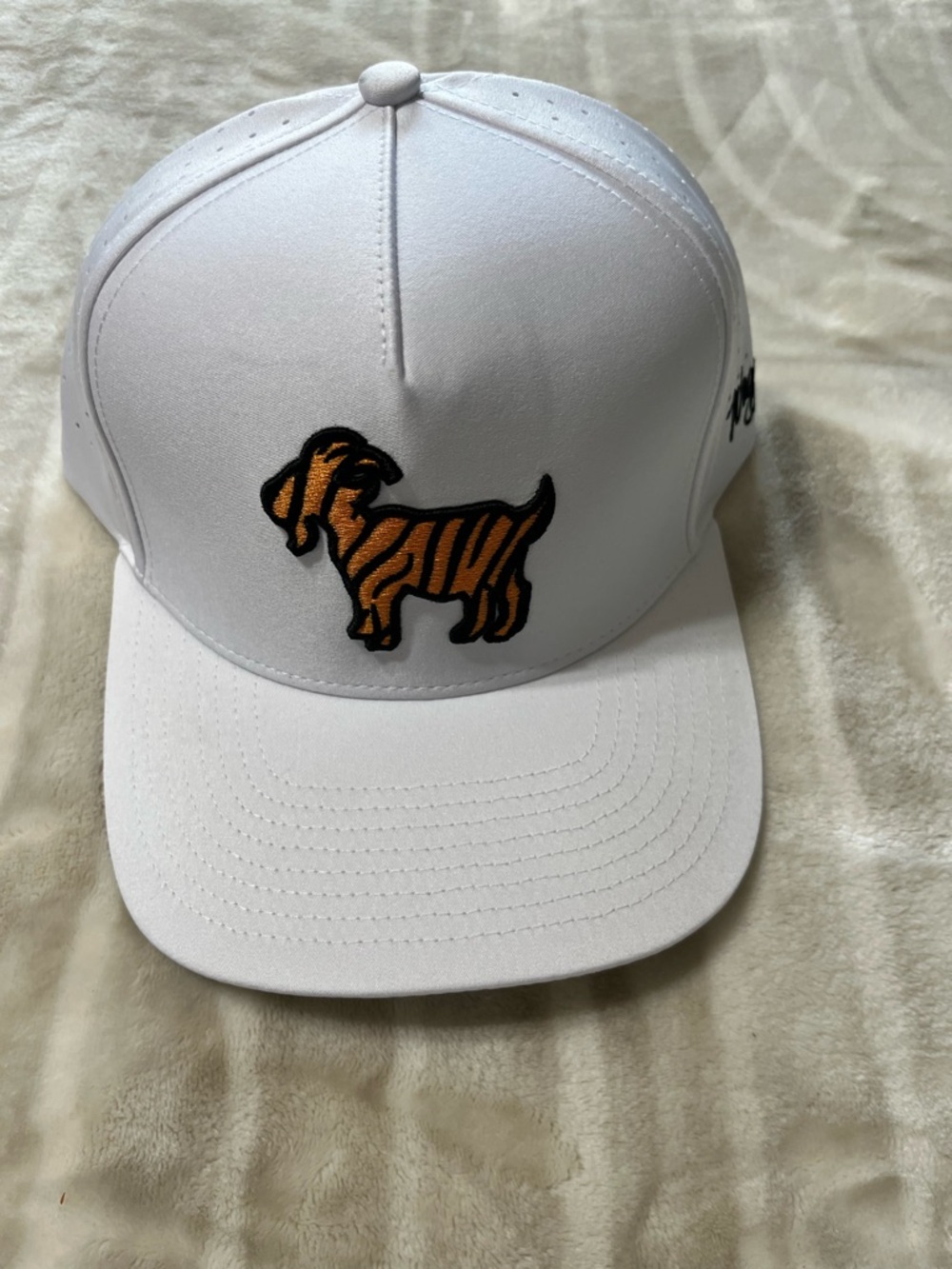 Waggle The Goat Hat White SnapBack Golf Hat Tiger NEW